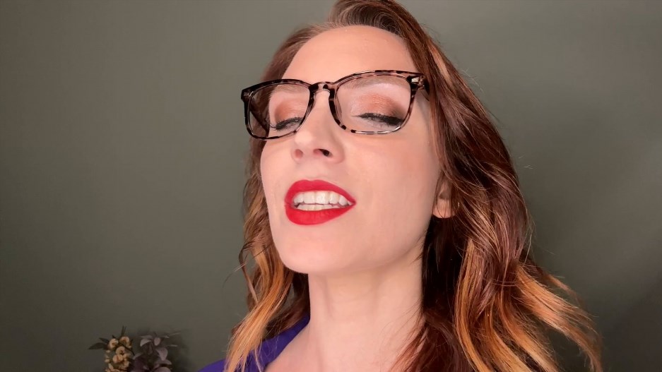 SneezeGoddess - Voracious Giant Boss Absorbs Merger Company Into Belly SneezeGoddess - Voracious Giant Boss Absorbs Merger Company Into Belly